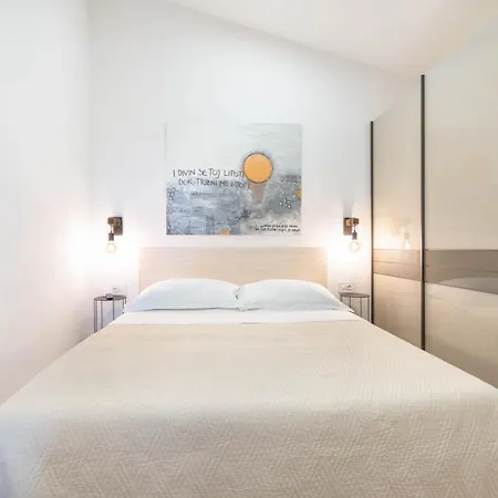 L&l Apartment *
