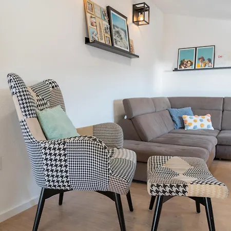 L&l Apartment