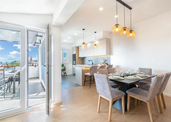 L&l Apartment Makarska