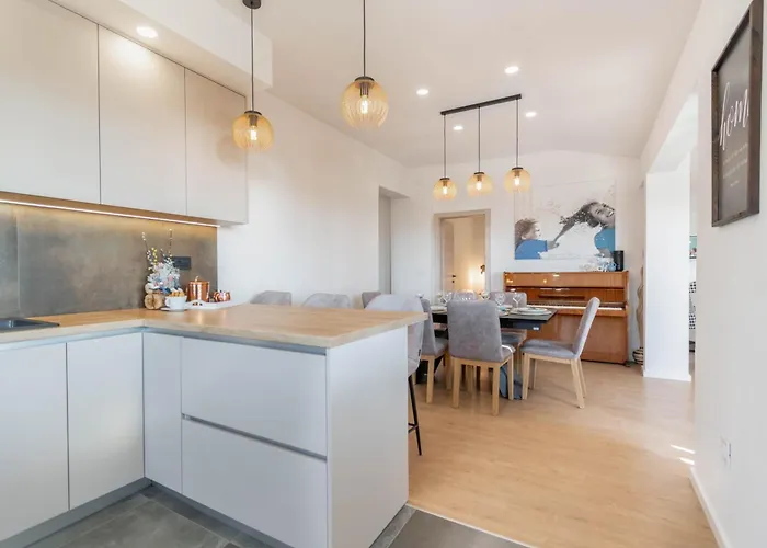 L&l Apartment Makarska